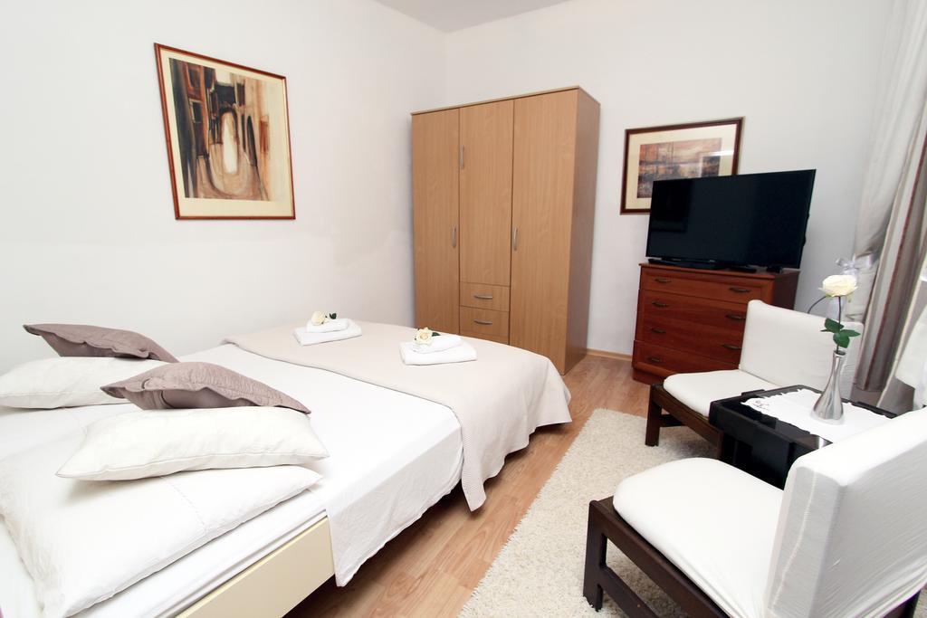 Apartment Old Town Manosa سبليت المظهر الخارجي الصورة