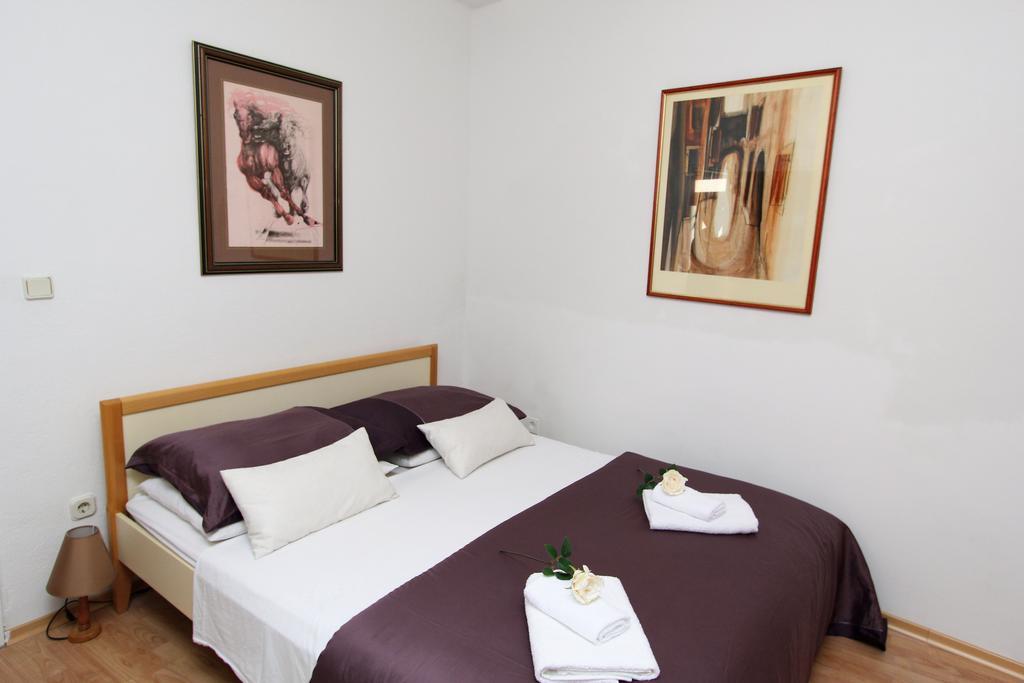 Apartment Old Town Manosa سبليت المظهر الخارجي الصورة
